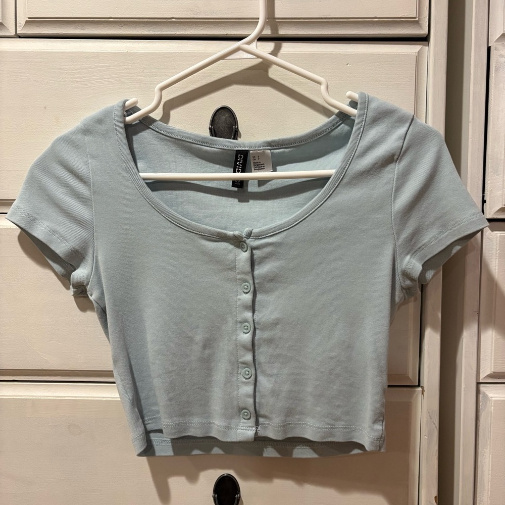 H&M Light Blue Button Down Crop Top